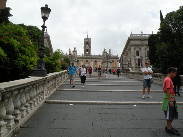  Escaliers d'accès au Capitole